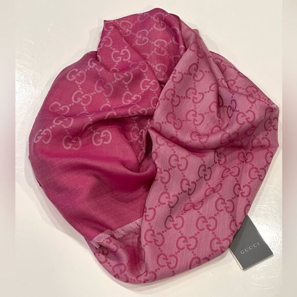 LAST CHANCE GUCCI wool blend scarf - Picture 2 of 5